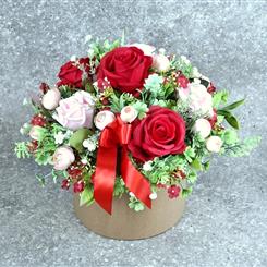 Artificial Valentines Hatbox